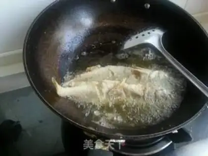 Make Garlic yellowfish step 2