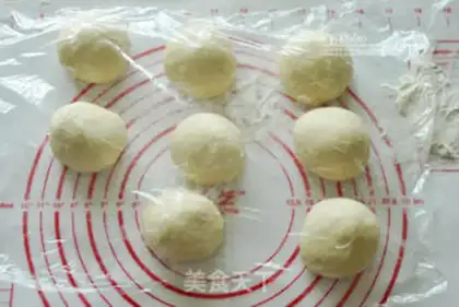 Make Homemade pineapple bun step 3