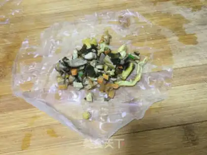 Make Spring rolls step 11