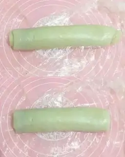 Make Seven-coloured donkey rolls step 11