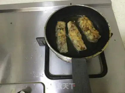 Make Spring rolls step 14