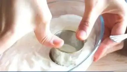 Make Macalon ice cream sandwich step 6