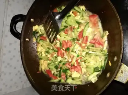 Make Tomato egg cucumber step 9