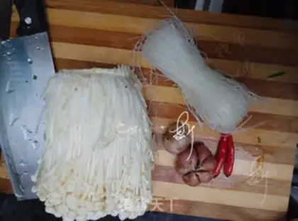 Make Garlic fan gill mushrooms step 0
