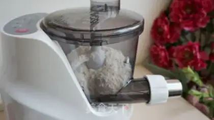 Make Spinach hot noodles step 1