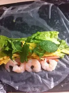 Make Viet Nam Spring Roll step 9