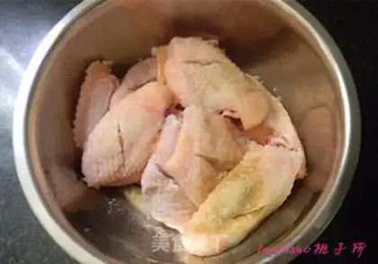Make The greasy wings step 1