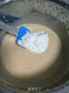 Make Homemade strawberry sauce ice cream step 4