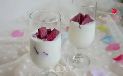 Make Flamingo yogurt cup step 7