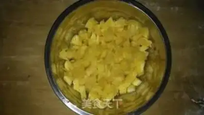 Make Twisted pineapple pie step 0