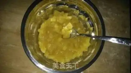 Make Twisted pineapple pie step 1