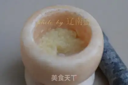 Make Classic garlic juice step 1