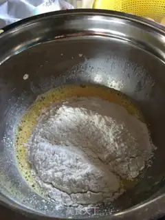 Make Meat pine rolls step 2