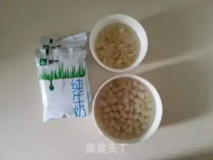 Make Peanut lilies step 1