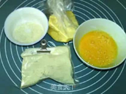 Make Banana taffy doughnuts step 1