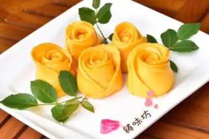Make Pumpkin rose buns step 17