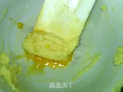 Make Banana taffy doughnuts step 5