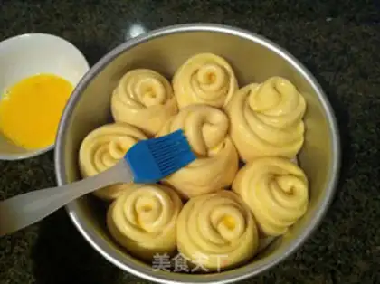 Make Rose bread step 10