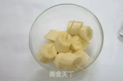 Make Chocolate banana coconut ball step 1