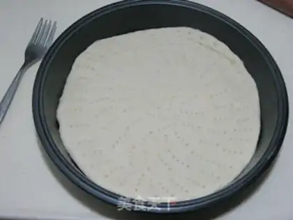 Make Pineapple ham pizza step 5