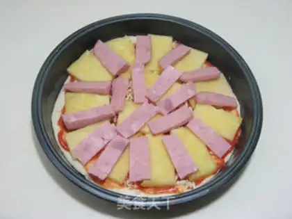 Make Pineapple ham pizza step 7