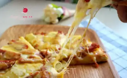Make Pineapple ham pizza step 11