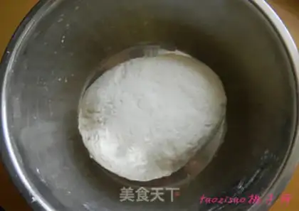 Make Cheeky hands tore pork buns step 2