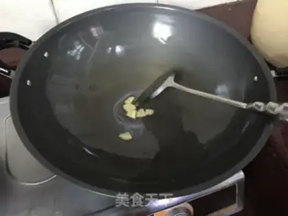 Make Peanut mushroom pig hoof step 7
