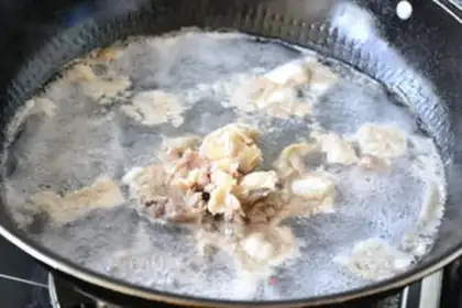 Make Cream-cooked radish soup step 0