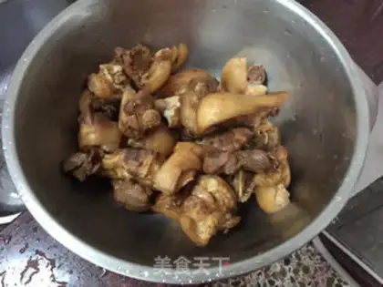 Make Peanut mushroom pig hoof step 11