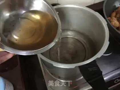 Make Peanut mushroom pig hoof step 12