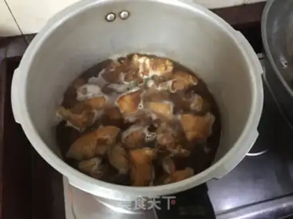 Make Peanut mushroom pig hoof step 14