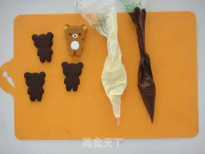 Make Easy bear crackers step 10