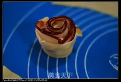 Make Rose apple pie step 10