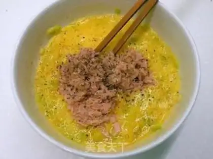Make Celery greasy eggs step 3