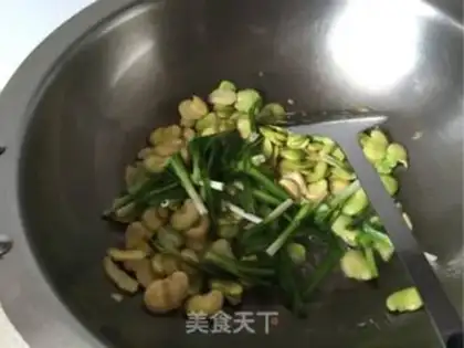 Make Scrambled beans step 5
