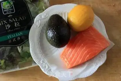 Make Fried salmon with butter step 0