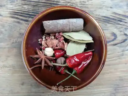 Make Five spicy tea eggs step 1