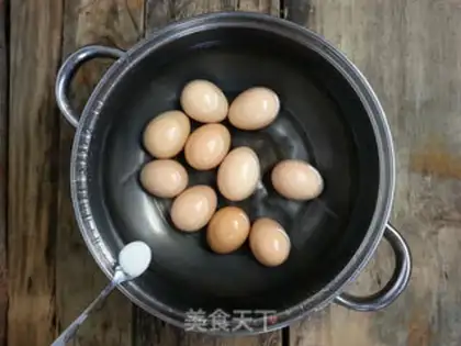 Make Five spicy tea eggs step 3