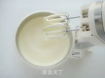 Make Butter rose cake step 3