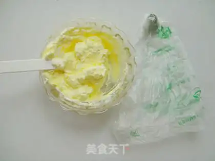 Make Butter rose cake step 11