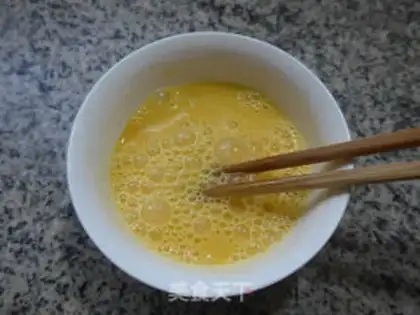Make Snowball egg fried rice step 2