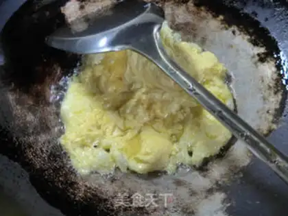 Make Snowball egg fried rice step 3