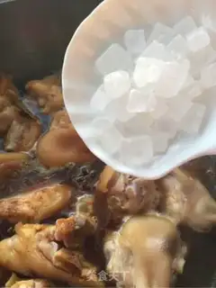 Make Red burning pig hoof step 5
