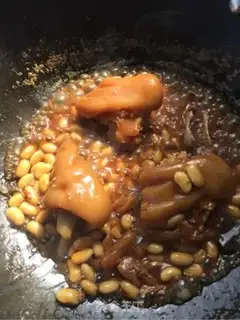 Make Red burning pig hoof step 8