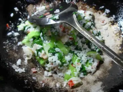 Make Crab willow fried rice step 4