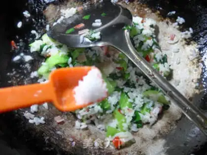 Make Crab willow fried rice step 5