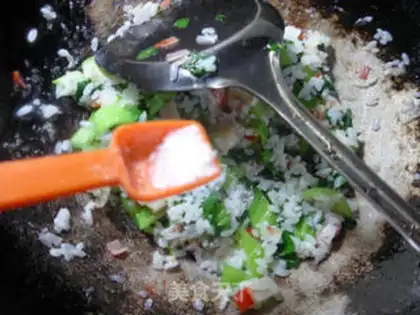 Make Crab willow fried rice step 6