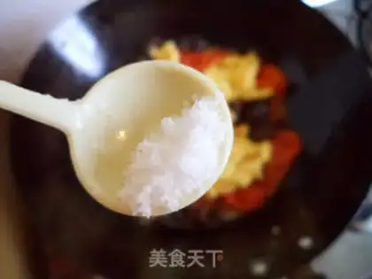 Make Tomato fried eggs step 10