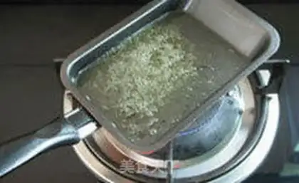 Make Shrimp-skin cheese roll step 2